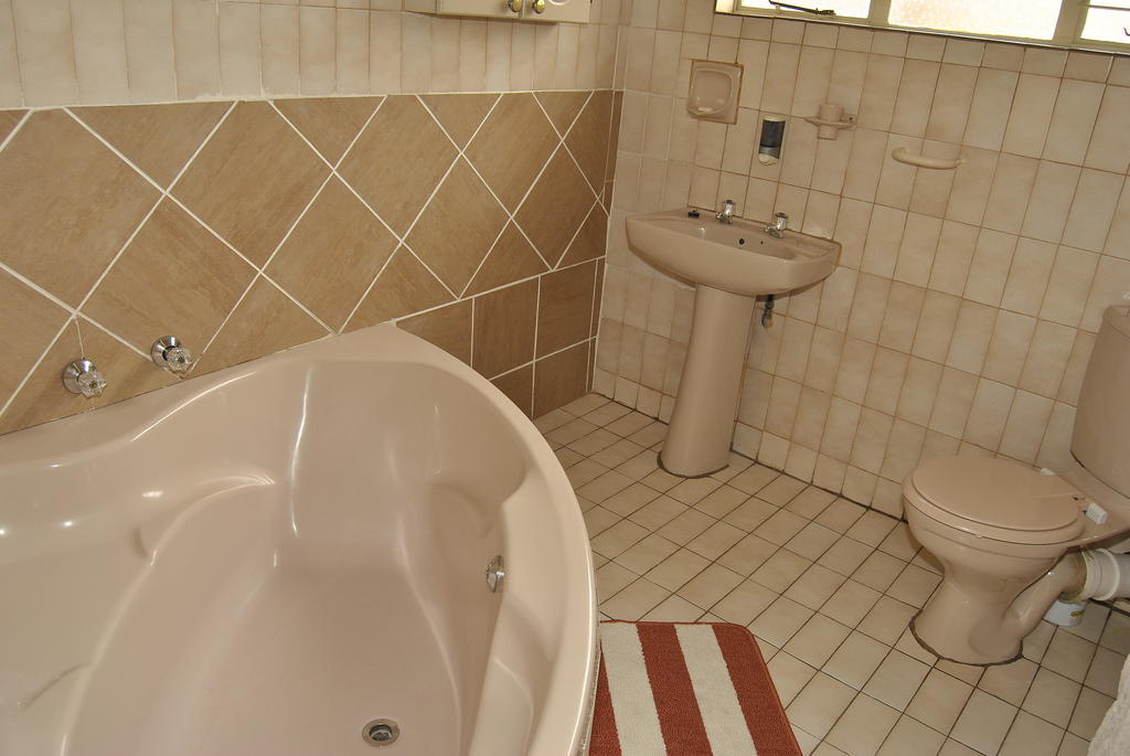 Ethen Guesthouse Polokwane Værelse billede