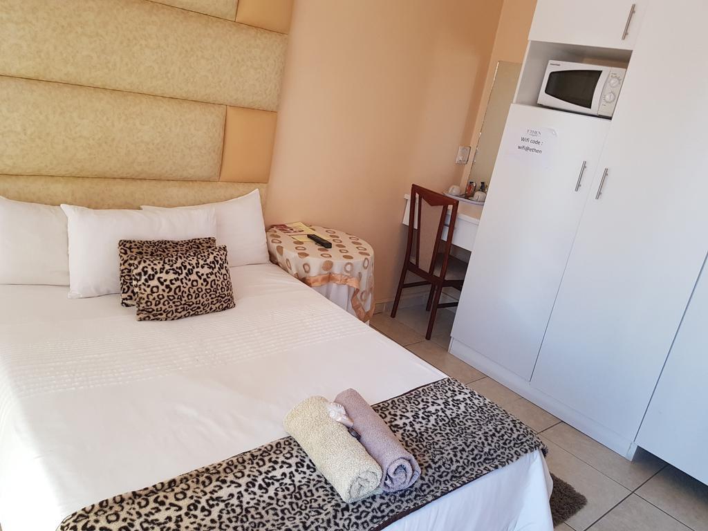 Ethen Guesthouse Polokwane Eksteriør billede